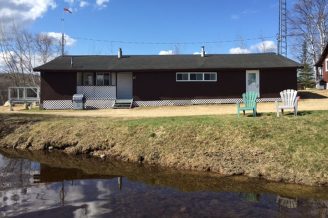 Deer Horn Lodge - Chalet 22.8